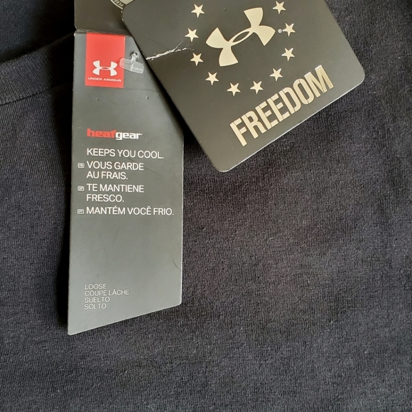 Under Armour Men's Tee Size XL - Picture 5 of 6